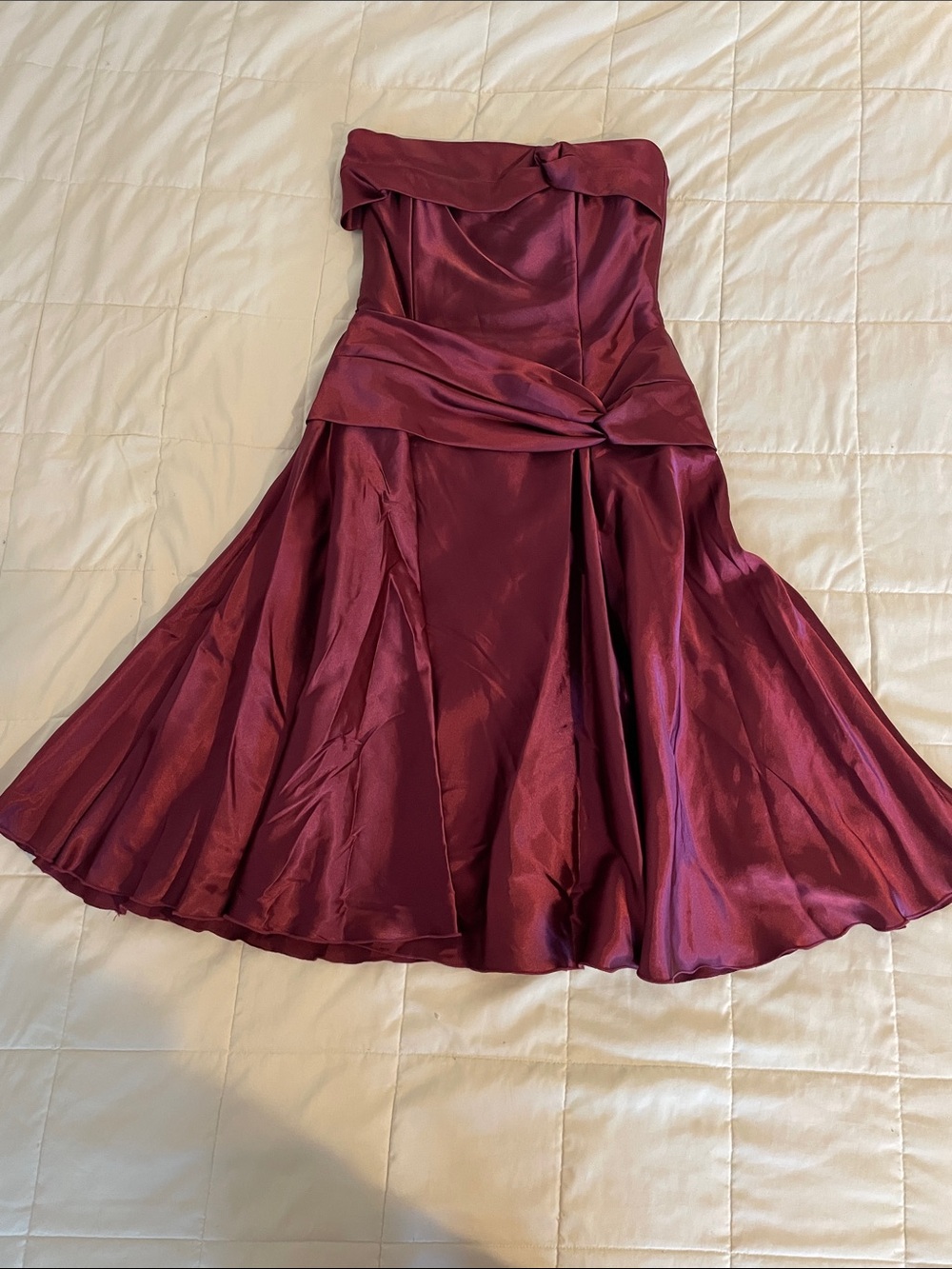 Jessica McClintock Burgundy Strapless dress Size 10